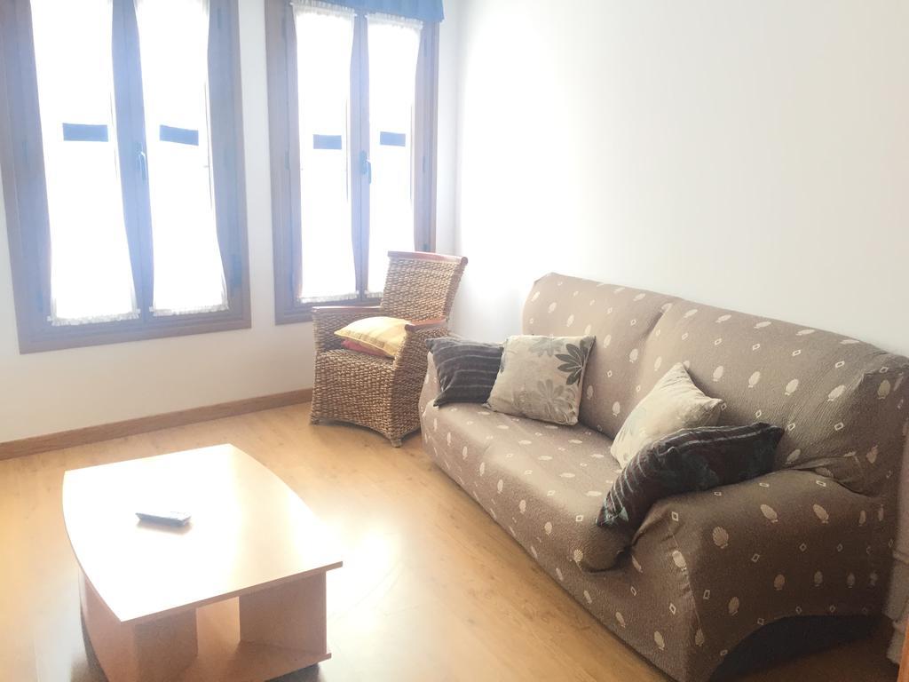 Apartamentos San Pelayo Onís Oda fotoğraf